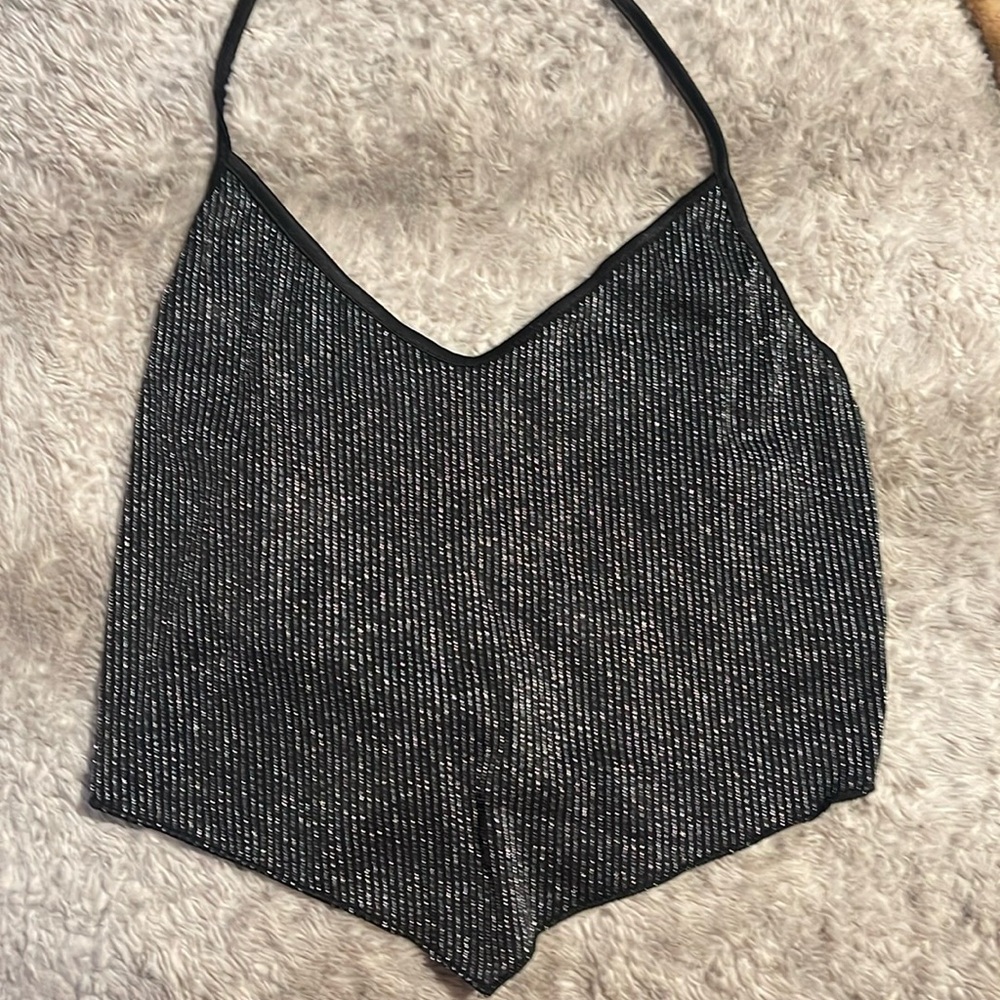 Black and shiny crop top